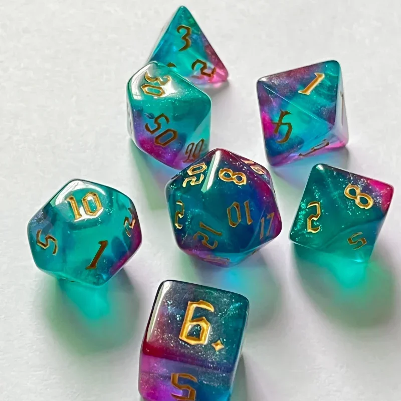 7 sztuk nowych kości w dwóch k – Board Game Font recenzja i cena