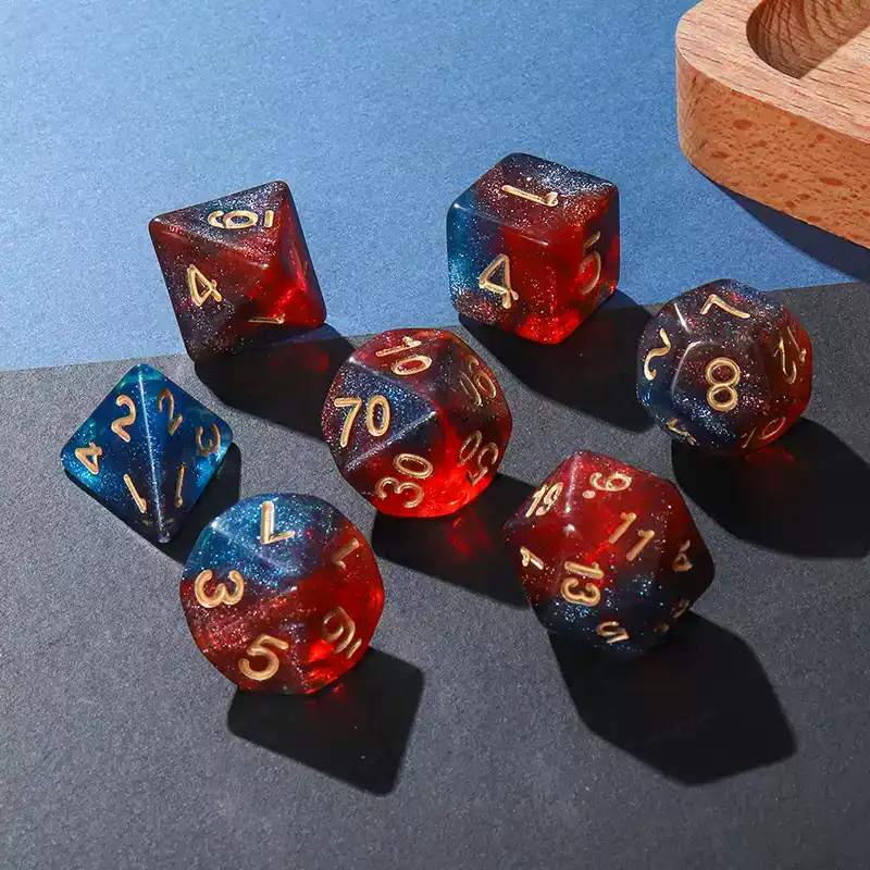 7 sztuk nowych, dwukolorowych  – Board Game Font recenzja i cena
